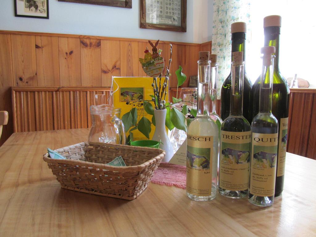Appartement Weingut Schoberhof Бад Глайхенберг Стая снимка