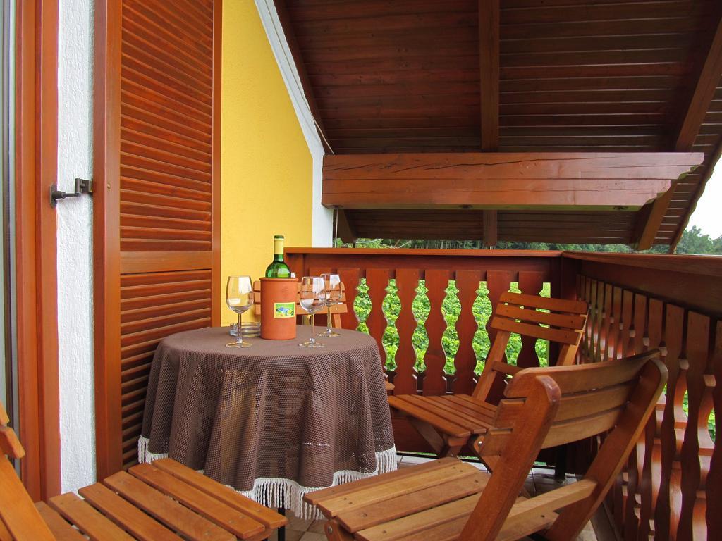 Appartement Weingut Schoberhof Бад Глайхенберг Стая снимка